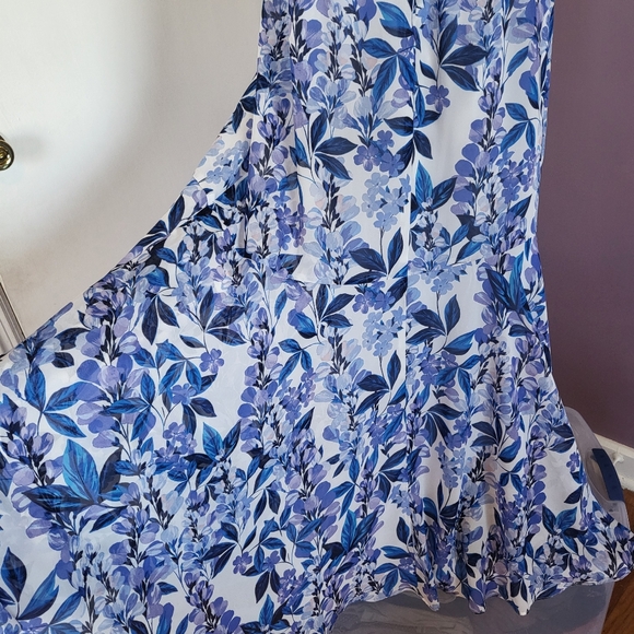 NWT Eliza J Blue Floral V-Neck Flutter Sleeve Ruffle Waist Tie Formal Maxi Dress - Picture 13 of 16